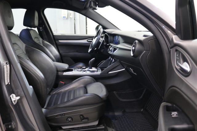 ALFA ROMEO Stelvio usata, con Interni in pelle