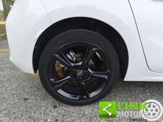 OPEL Corsa usata, con Bluetooth