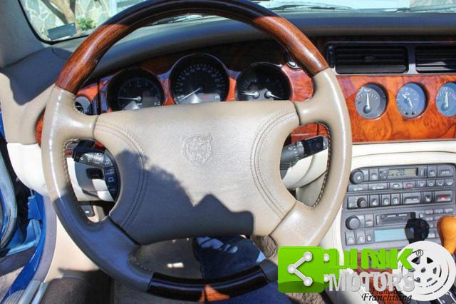 JAGUAR XK8 usata 12