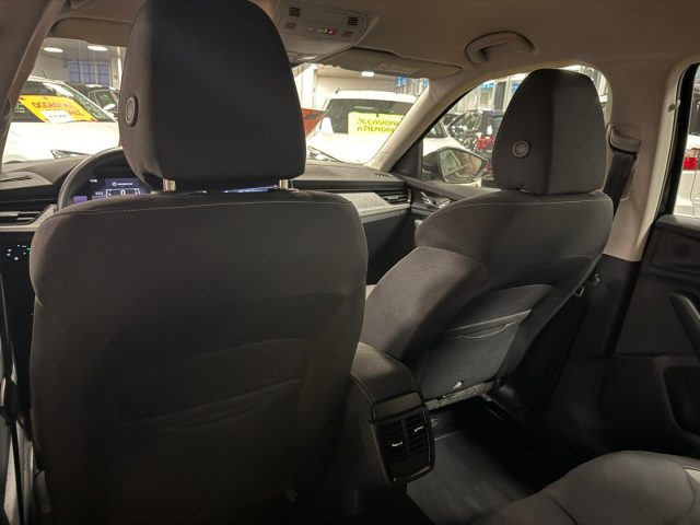 SKODA Kamiq usata, con Controllo automatico clima