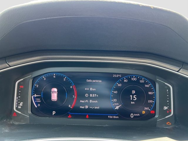 VOLKSWAGEN T-Roc usata 12