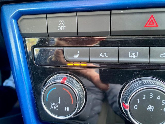 VOLKSWAGEN T-Roc usata, con ESP