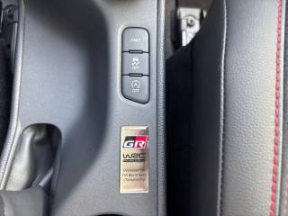 TOYOTA Yaris usata, con ESP