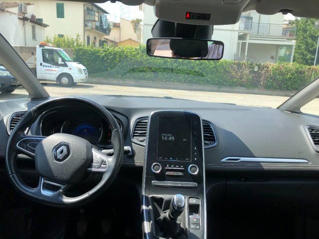 RENAULT Scenic usata 12