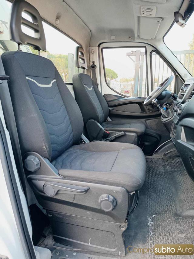 IVECO Daily usata 9