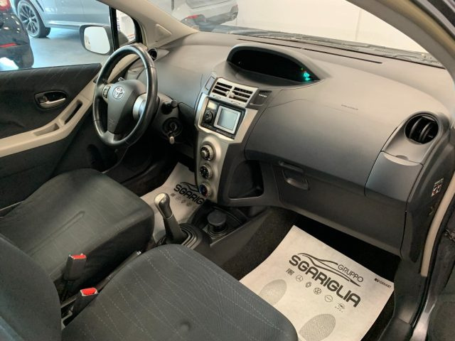 TOYOTA Yaris usata, con ESP