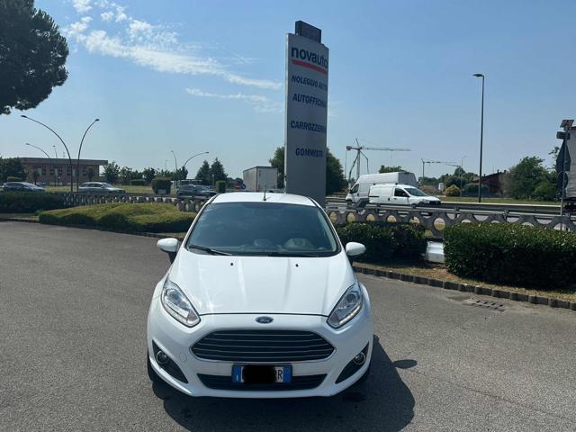 FORD Fiesta usata, con Airbag