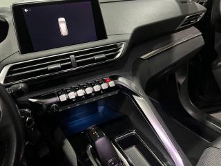 PEUGEOT 5008 usata, con Chiusura centralizzata