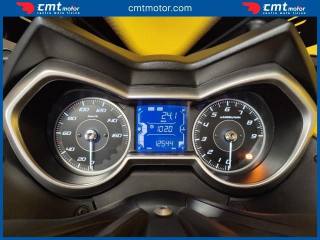 YAMAHA X-MAX 300 usata 4