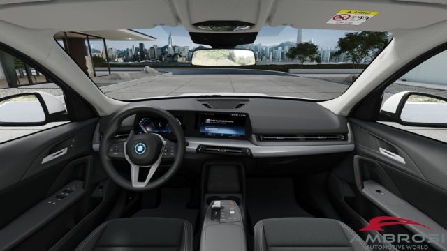 BMW iX1 usata 8