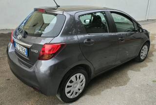 TOYOTA Yaris usata, con ESP