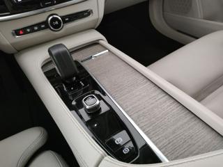 VOLVO V90 Cross Country usata, con Touch screen