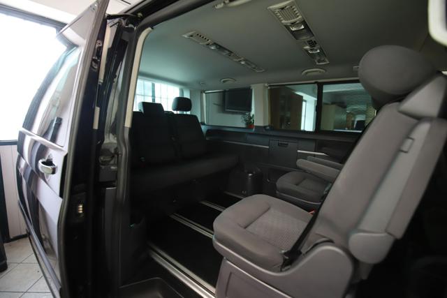 VOLKSWAGEN Multivan usata, con ESP