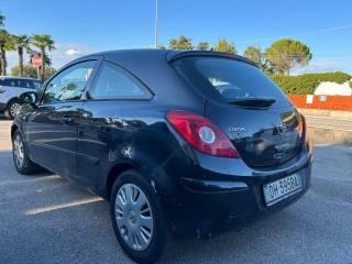 OPEL Corsa usata, con Boardcomputer