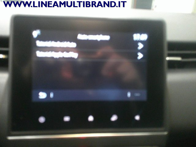 RENAULT Clio usata, con USB