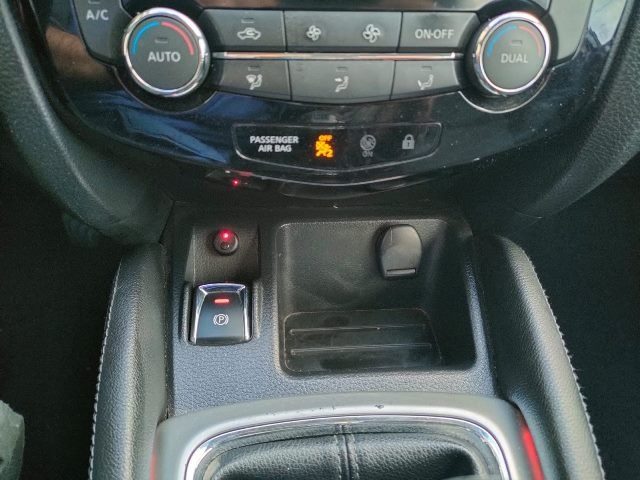 NISSAN Qashqai usata, con Boardcomputer