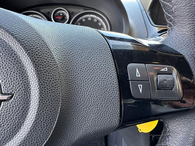 OPEL Corsa usata, con Specchietti laterali elettrici