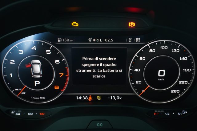 AUDI Q2 usata 12
