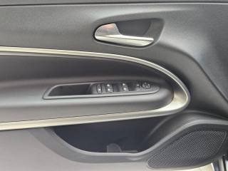 JEEP Avenger usata, con Luci diurne LED