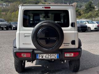 SUZUKI Jimny usata, con Autoradio