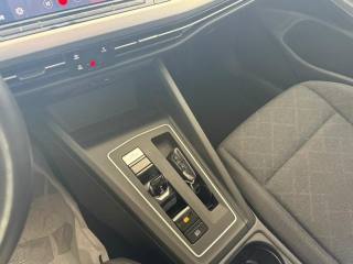 VOLKSWAGEN Golf usata, con Fari LED