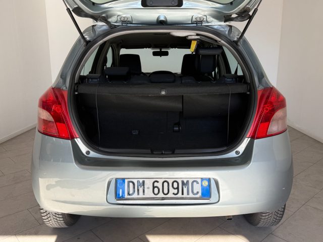 TOYOTA Yaris usata 6