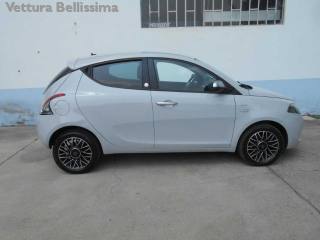 LANCIA Ypsilon usata, con ESP