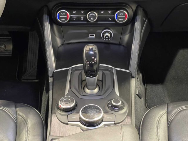 ALFA ROMEO Stelvio usata, con Sensore di luce