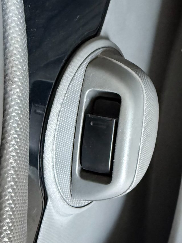 TOYOTA Aygo usata 18