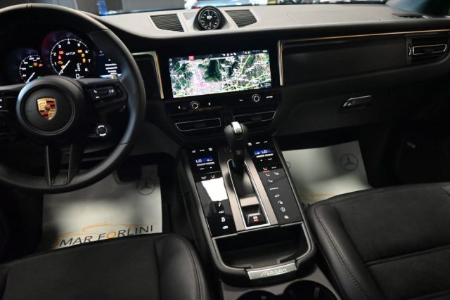 PORSCHE Macan usata 312