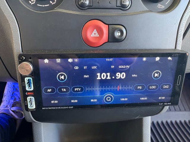 RENAULT Modus usata, con Pneumatici da neve