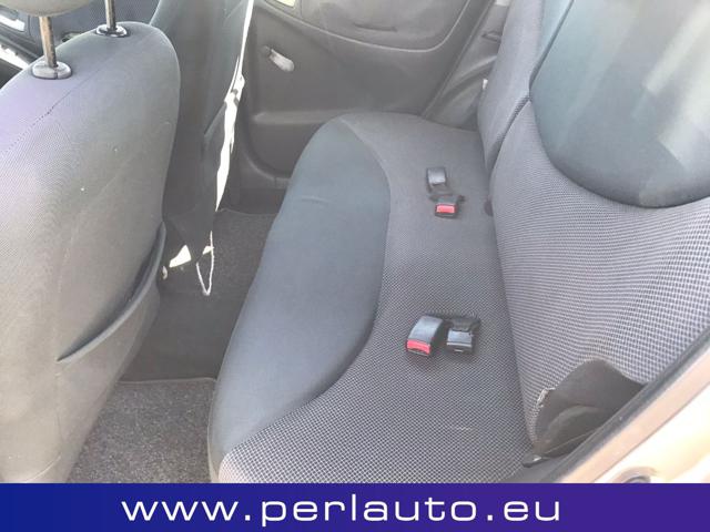 TOYOTA Yaris usata, con Climatizzatore