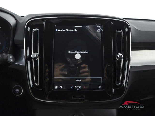 VOLVO XC40 usata 13