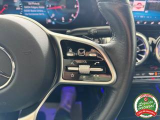 MERCEDES-BENZ GLB 180 usata, con Servosterzo