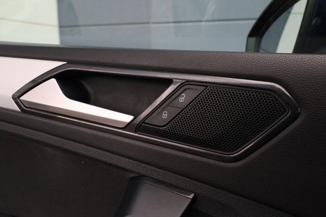 VOLKSWAGEN Tiguan usata, con USB