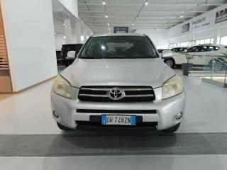 TOYOTA RAV 4 MY23 usata, con Airbag