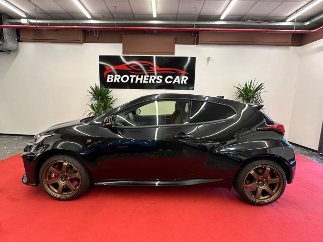 TOYOTA Yaris usata, con Alzacristalli elettrici
