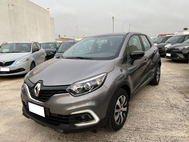 RENAULT Captur usata, con Autoradio