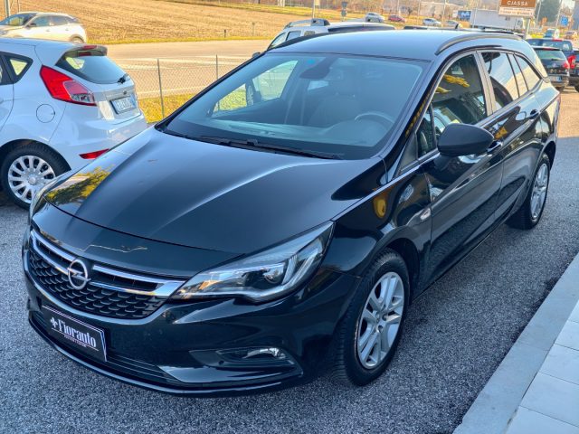 OPEL Astra usata, con Autoradio