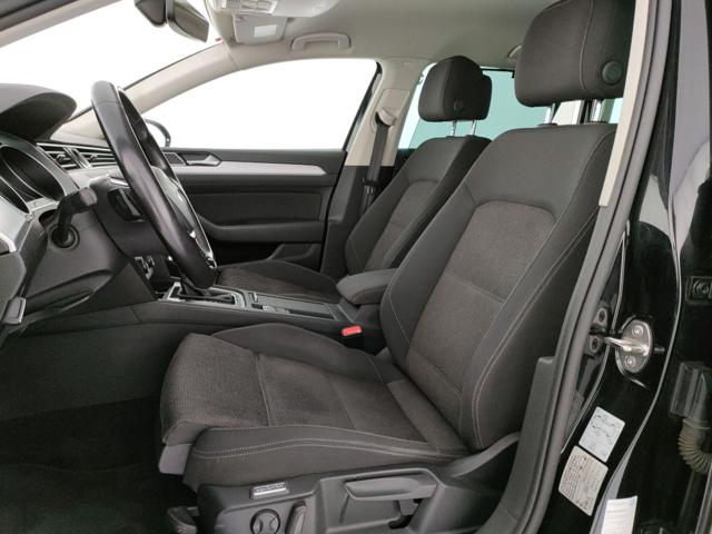 VOLKSWAGEN Passat Variant usata, con Alzacristalli elettrici