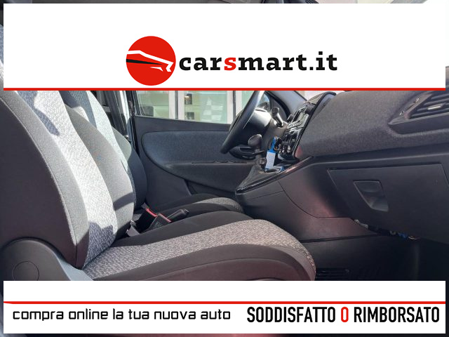 LANCIA Ypsilon usata, con ESP