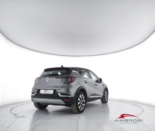 RENAULT Captur usata 2