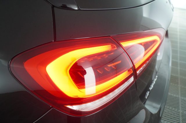 MERCEDES-BENZ A 180 usata 9