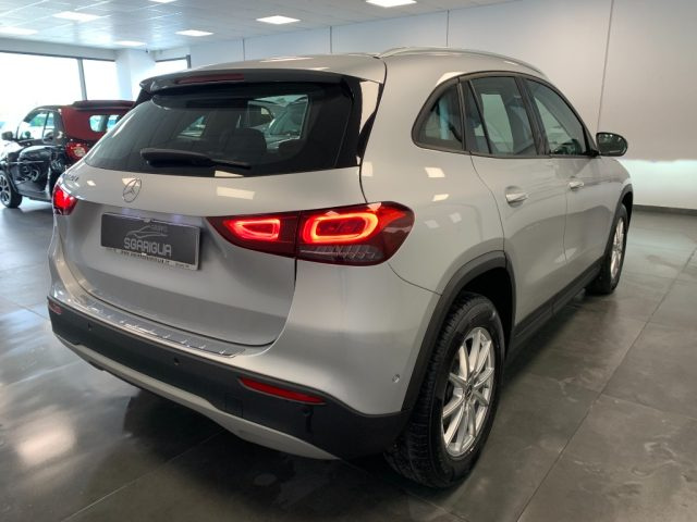 MERCEDES-BENZ GLA 180 usata, con Autoradio