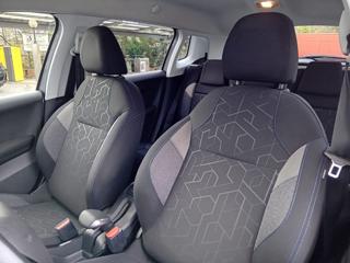 PEUGEOT 2008 usata, con Touch screen