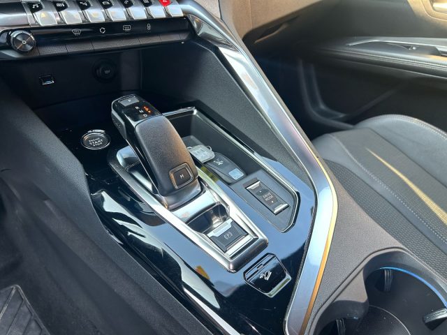 PEUGEOT 5008 usata, con Cruise Control