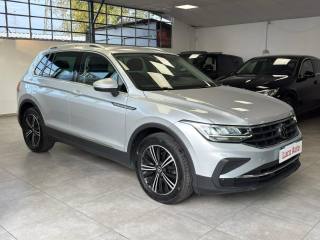 VOLKSWAGEN Tiguan usata, con Airbag laterali