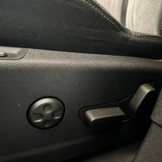 PEUGEOT 3008 usata, con Controllo automatico clima