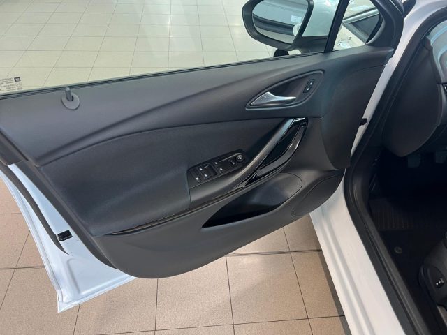 OPEL Astra usata, con Cruise Control