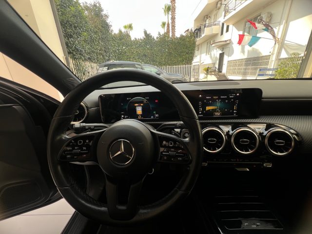 MERCEDES-BENZ A 180 usata, con Riconoscimento dei segnali stradali